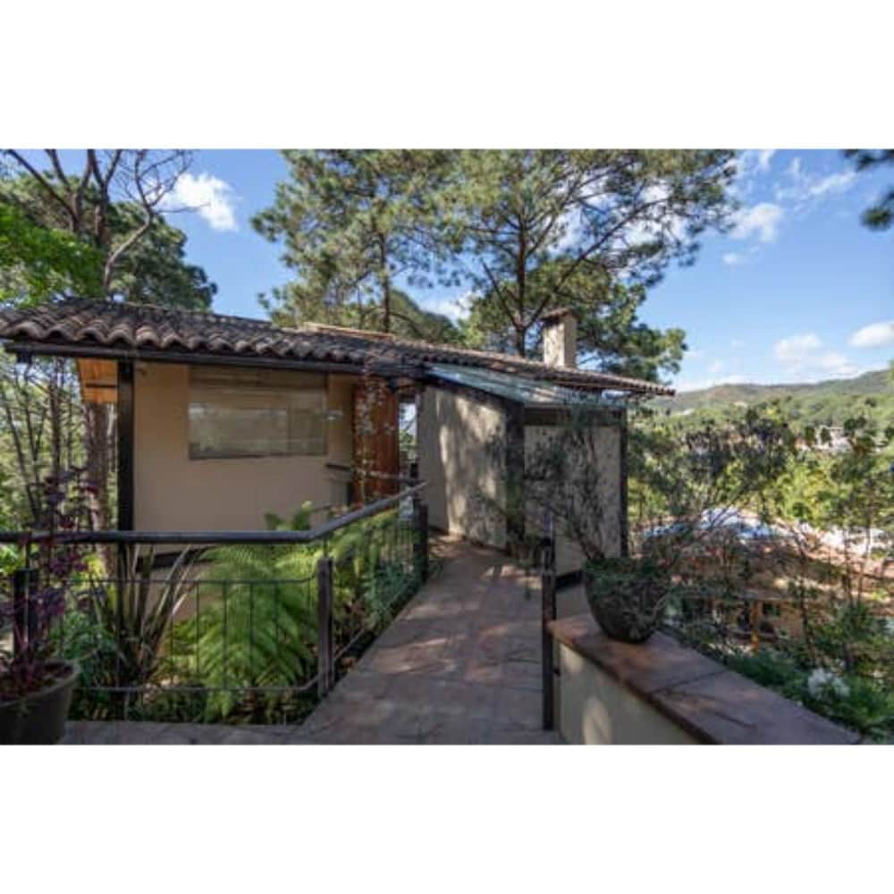 Luxury Chalet - Cabin in the Woods @Valle de Bravo 1 view 4