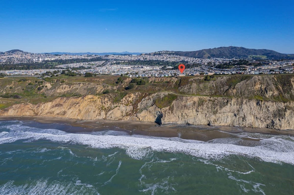 Gem by the sea None-obstructive Ocean View