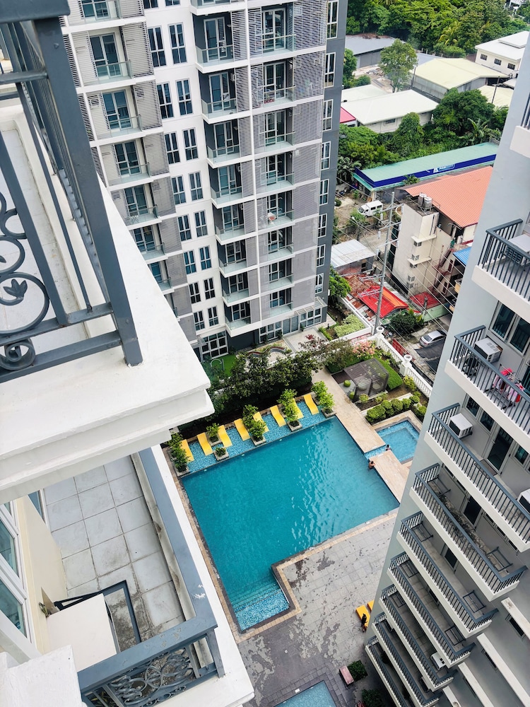 Room-spectacular Escape to Relax and Unw
