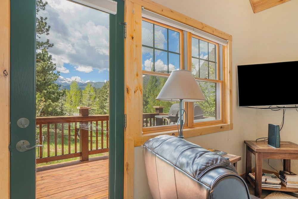 Cozy Solitude Cabins - Estes Park CO