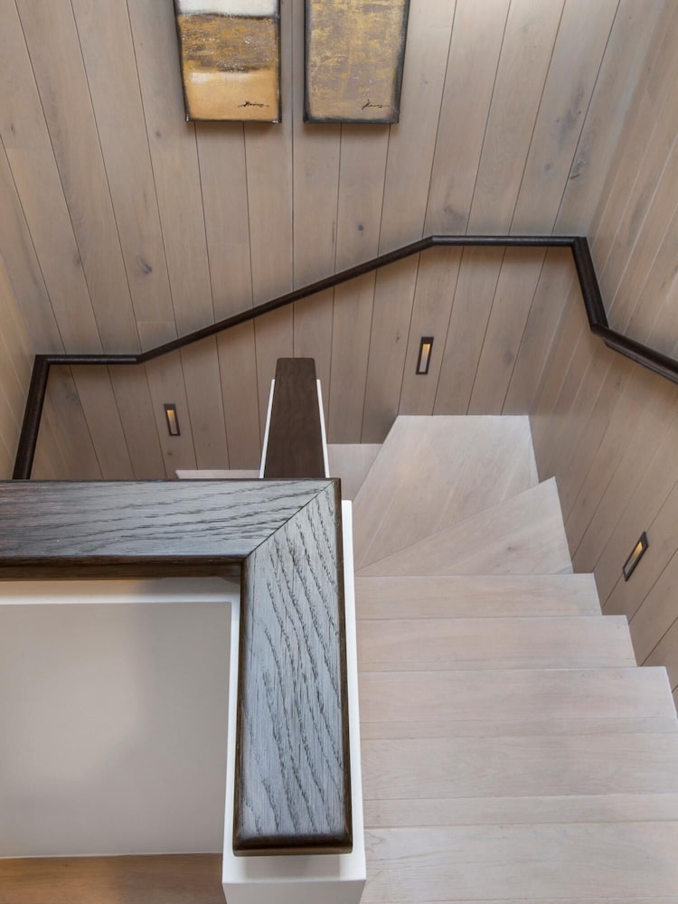 Luxurious Mews House in Pavilion Road - 3 Bedroom
