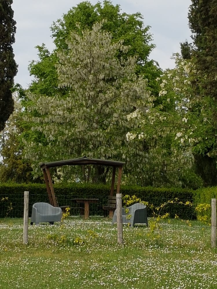 Agriturismo FATTORIA ROZZALUPI