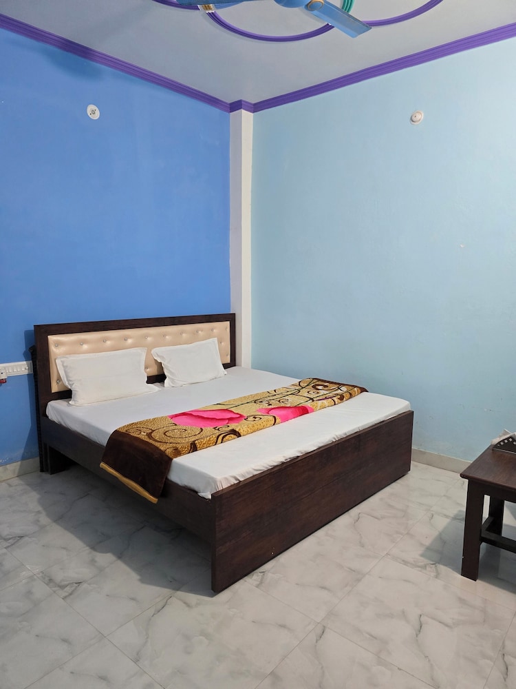 Avadh Dham Guest House