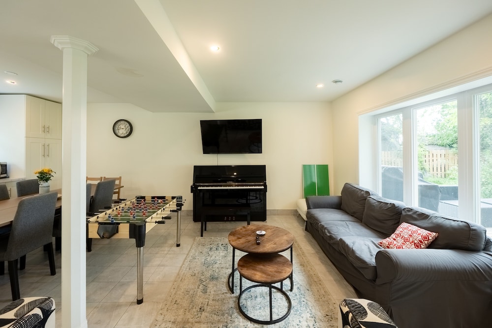 GLOBALSTAY Waterfront 5BR Cottage