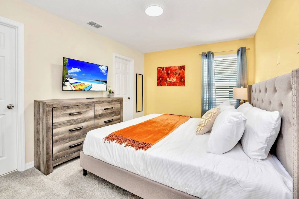 Solara 7BR Resort Home w Pool, Hot Tub & Games