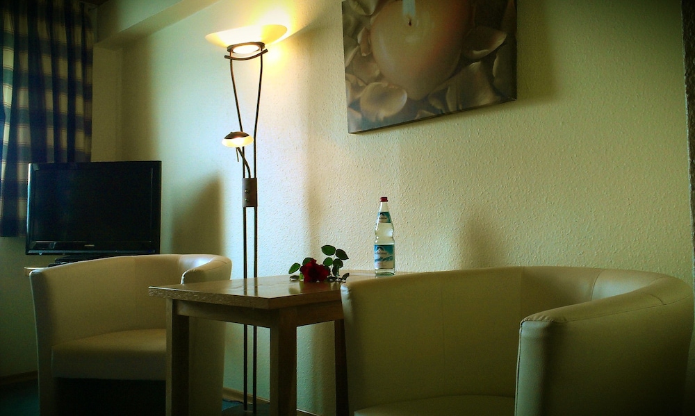Hotel zur Post - Property Image 2