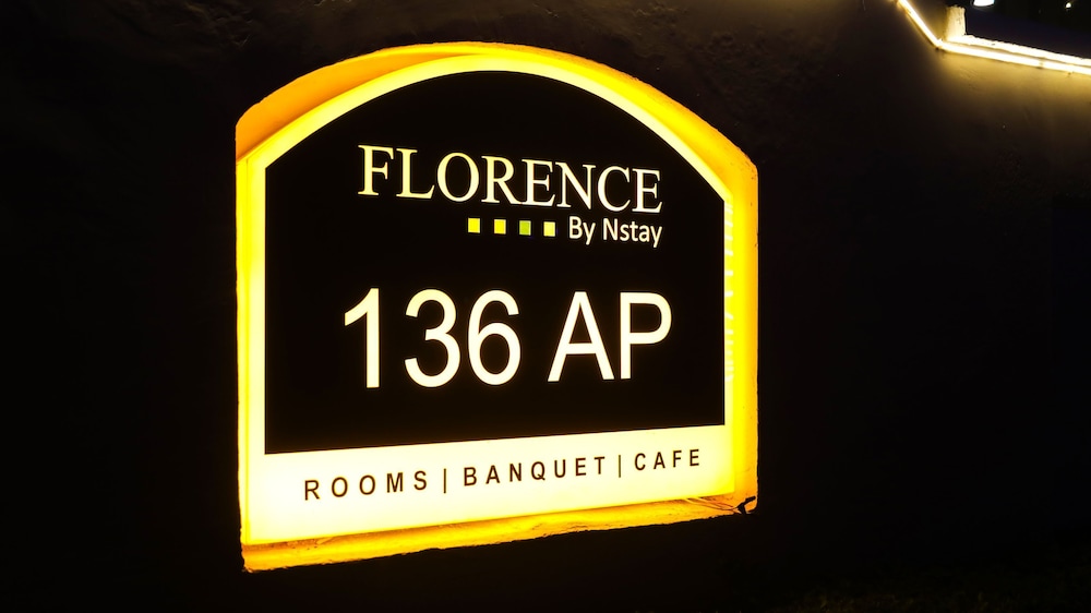 Florence By NStay view 3