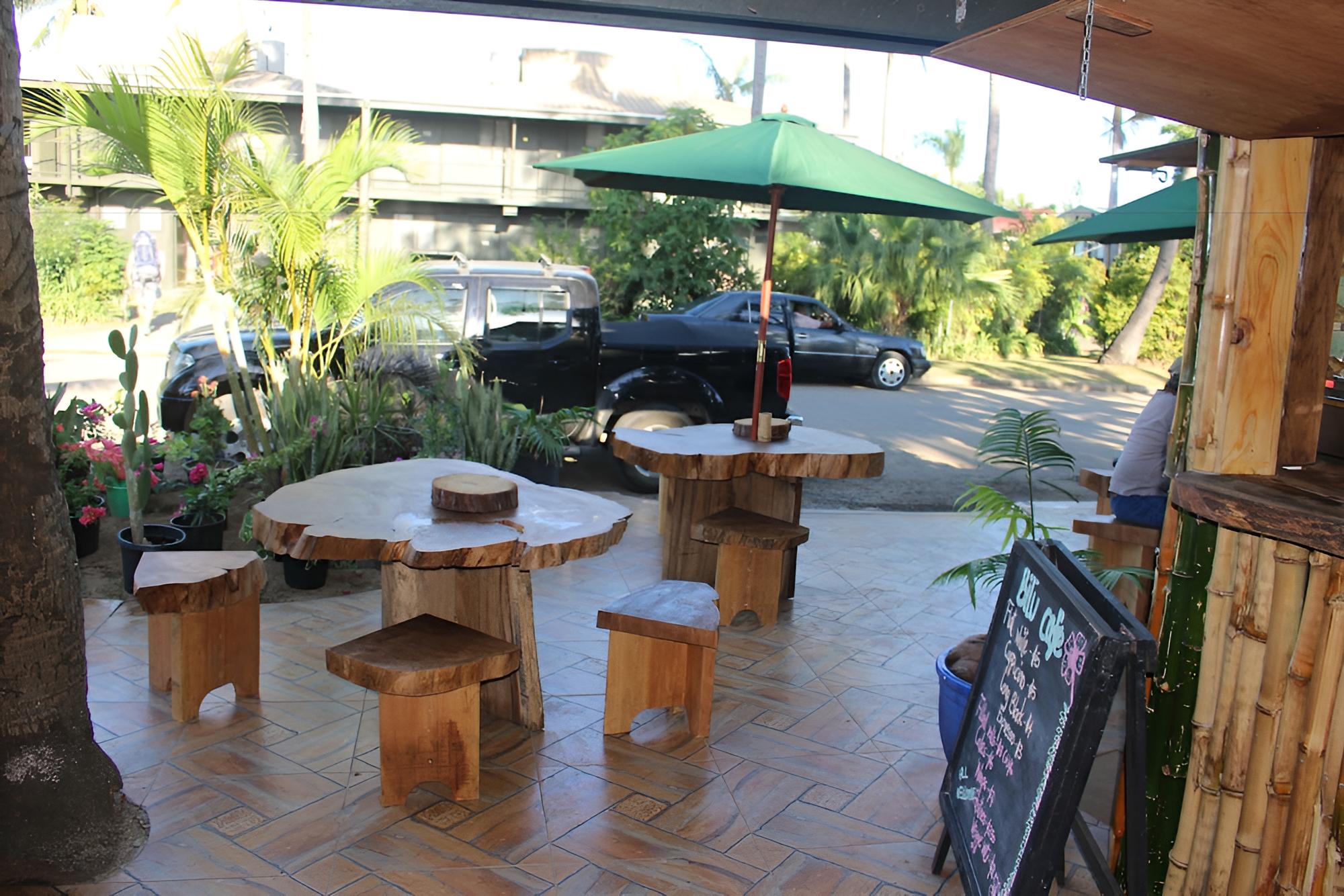 Travellers Beach Resort - Hostel