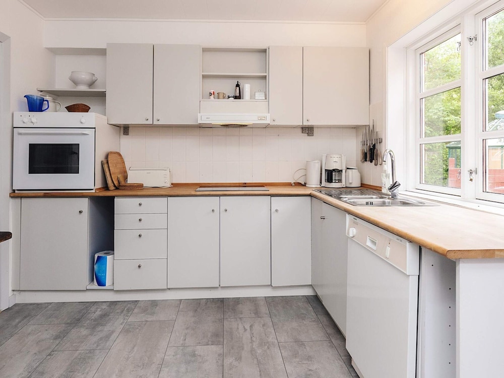6 Person Holiday Home in Albaek