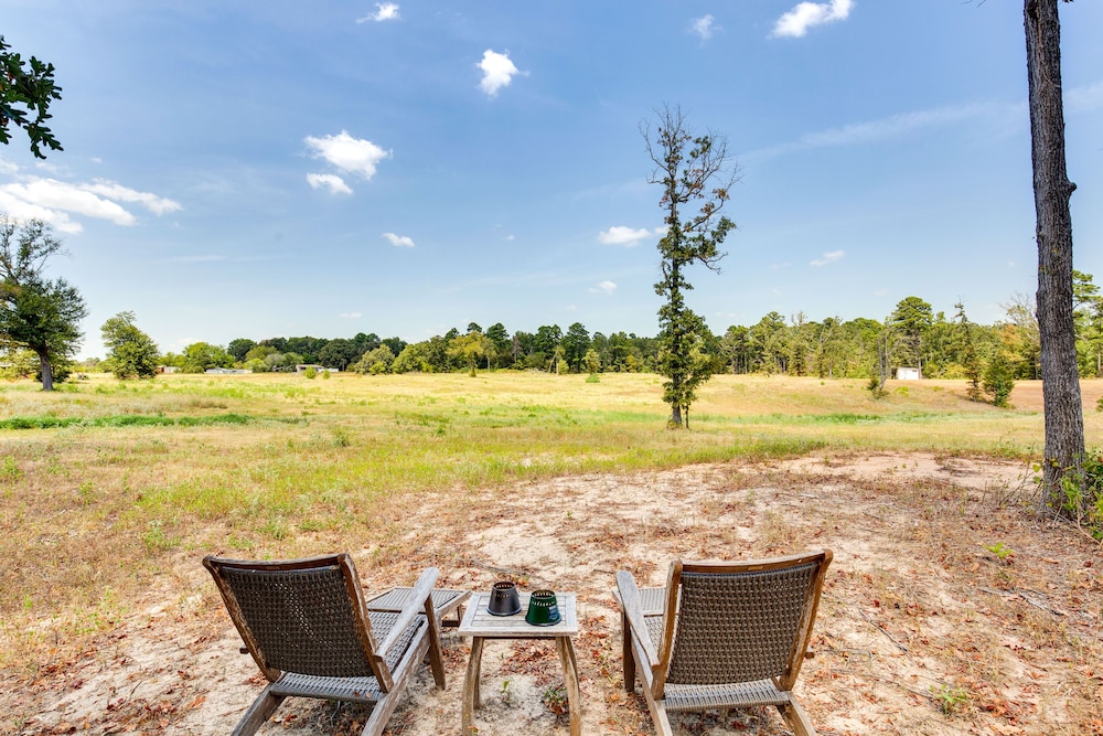 Tiny Vacation Rental Home ~ 12 Mi to Lake Fork! view 2