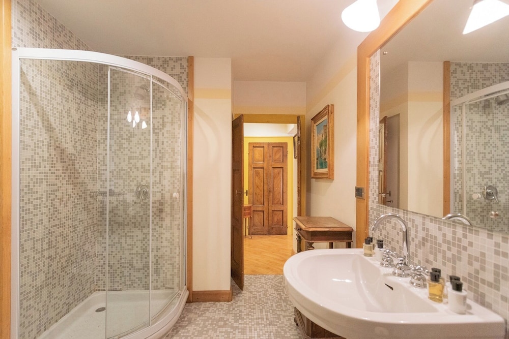 Villa Torre di Palanzo With Magnificent View by Rent all Como