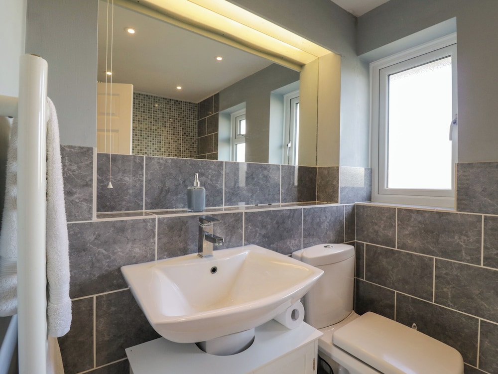 25 Resbury Close