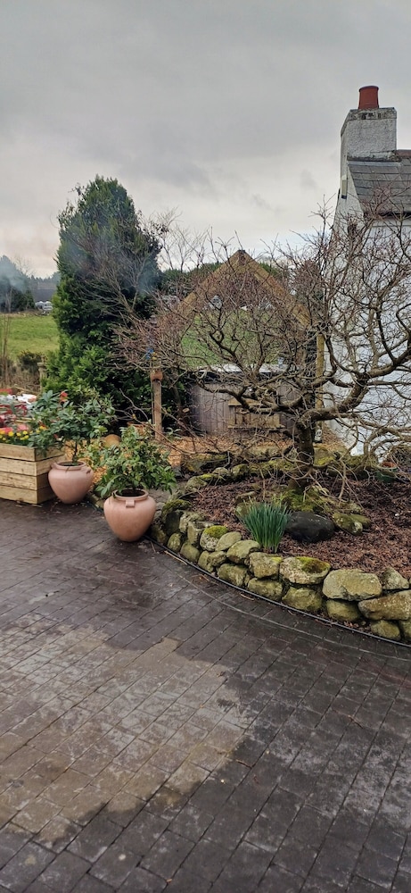 Riverside Cottage at Logwood Mill