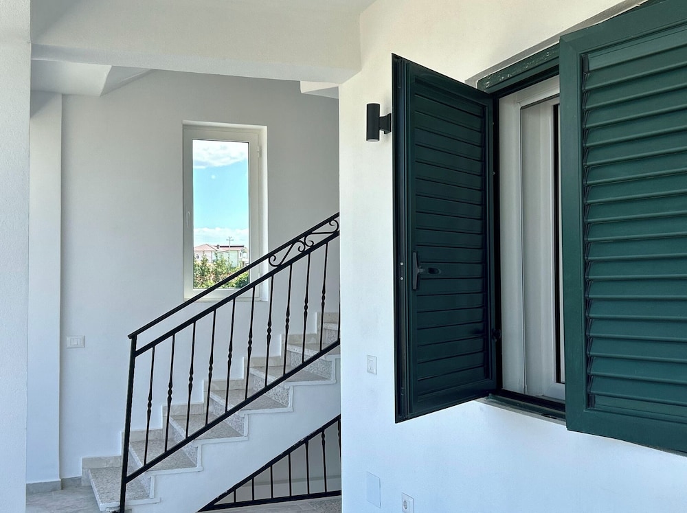 Ishëm Greenview Apartments