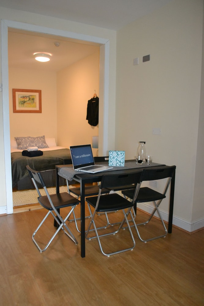 Cozy Modern Bedroom Apartment City L1
