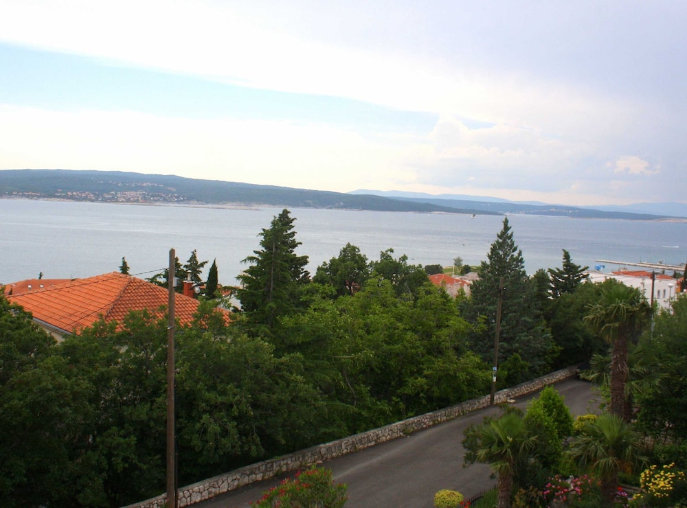 Spacious Crikvenica Apartments With Sea View and Balcony