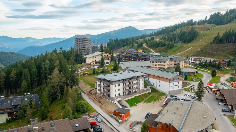 Apartment in Katschberghohe Near Ski Slopes