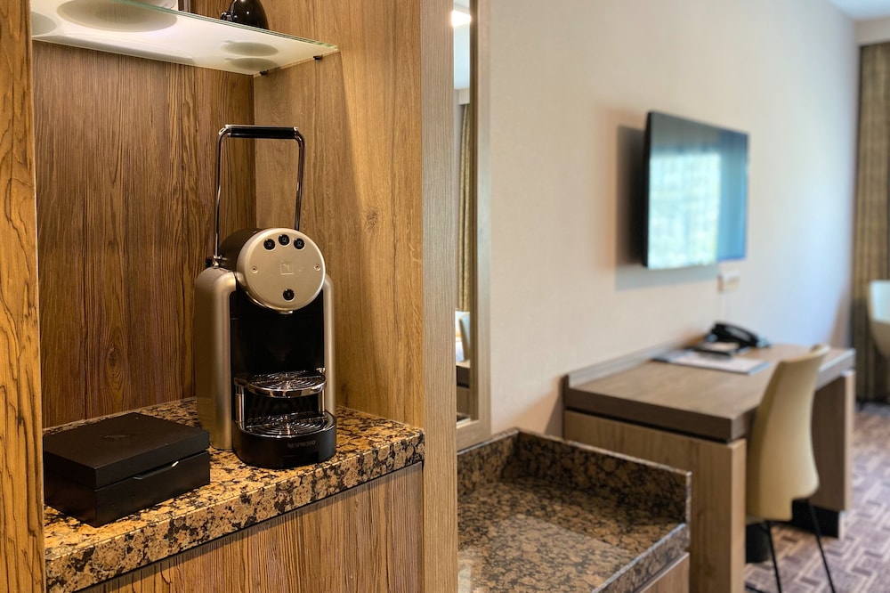 XO Hotels Blue Square 22