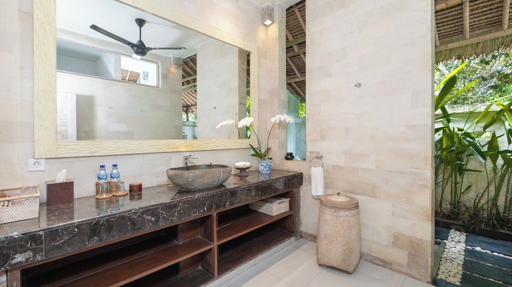 Villa Shamballa by Villa Finder