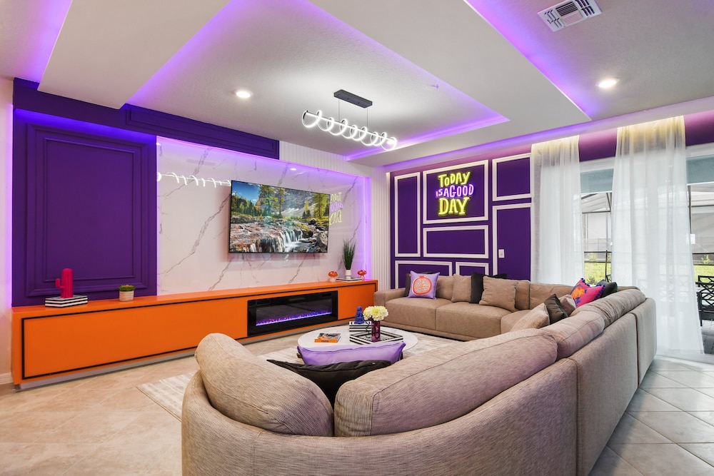 Modern Resort Home w/ Pool, Spa & Arcade Access