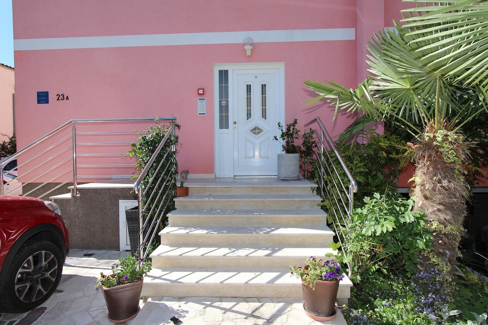 Apartments Ulika view 2