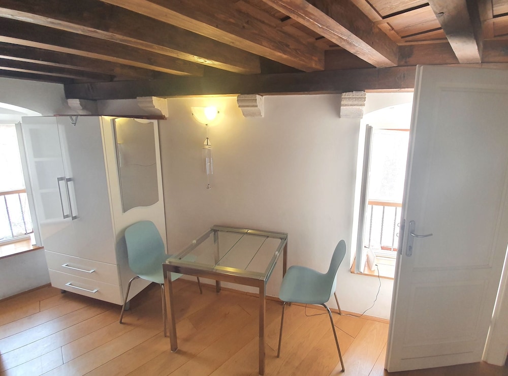 Cozy Nest Old Town Hvar Apartment