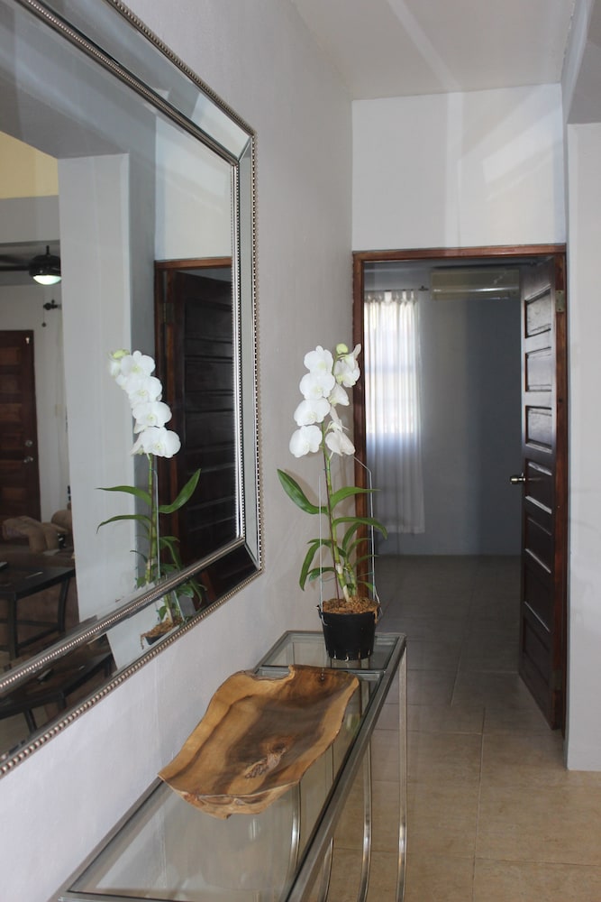 Ladyville 2Bed 2Bath, photo 13