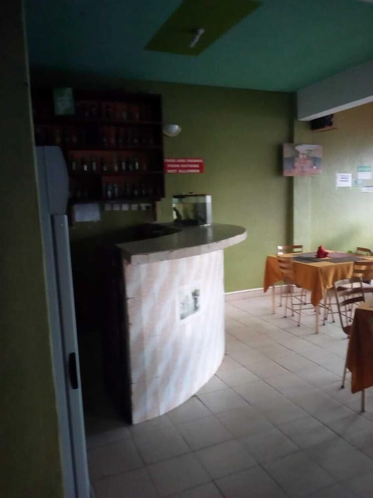 Batian Guest Hotel