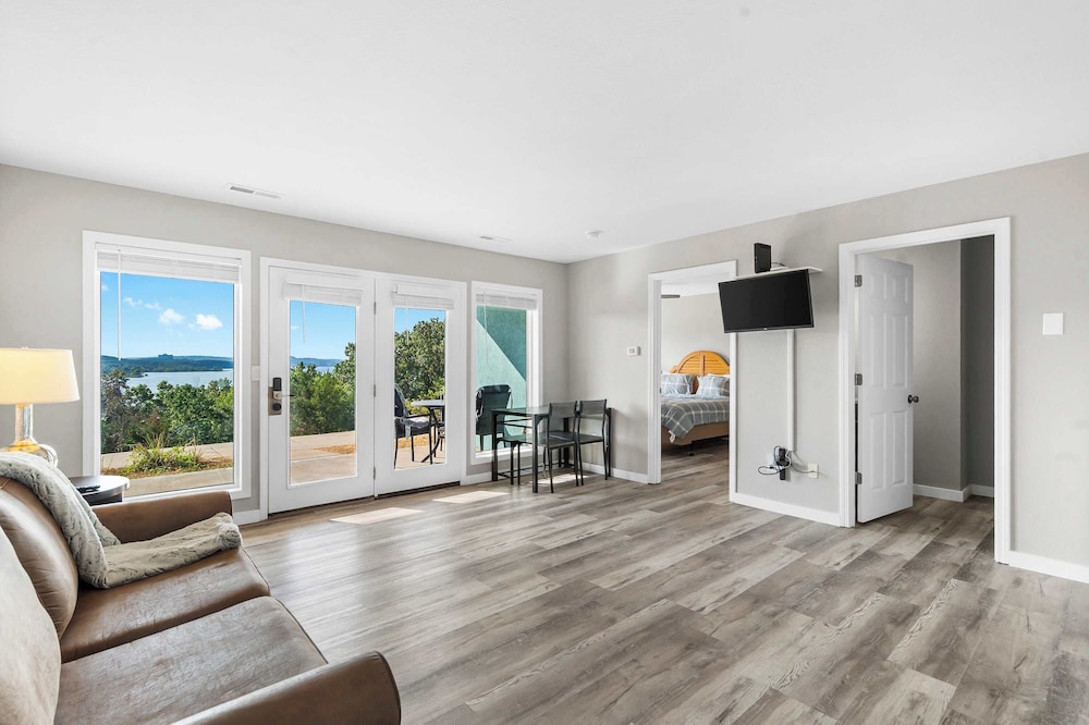 Waterview Oasis Stay for 4