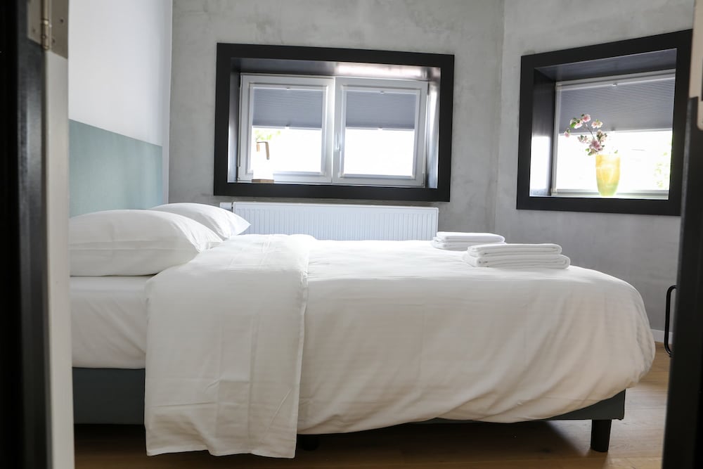 Denise - Belle Epoque Apartment With Modern Comfort