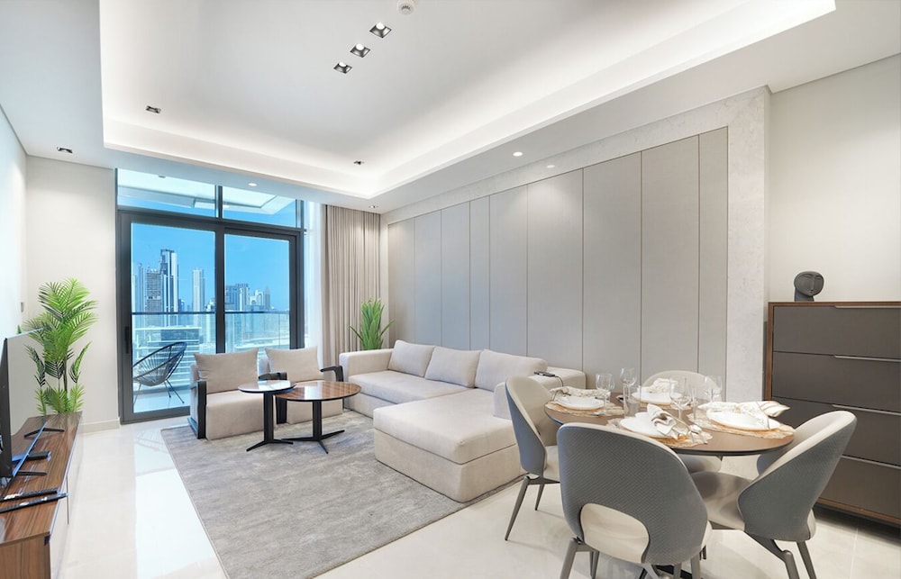 Easygo -exclusive 1BR in Business Bay