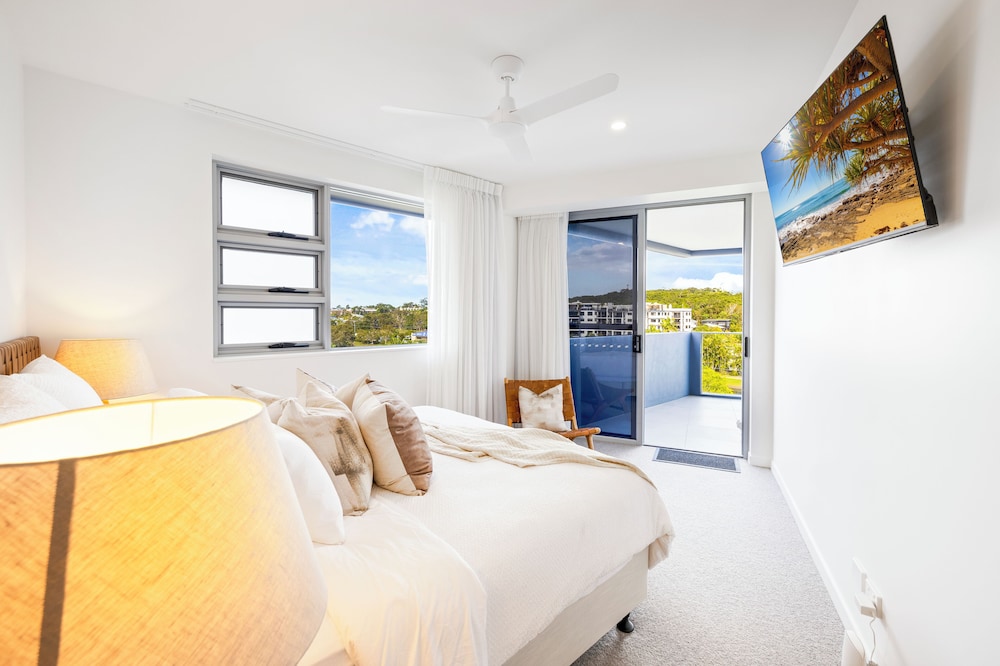 Luxury Coastal Living - Beach Life