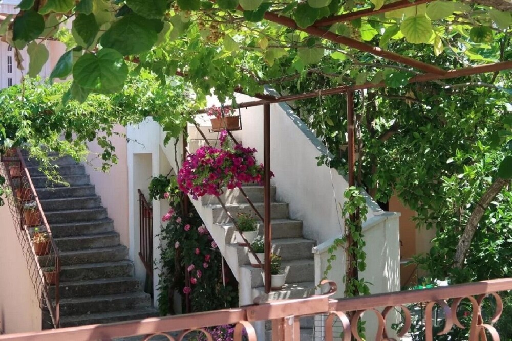 Brti - 250 m From Beach - A2 Smeđi view 3