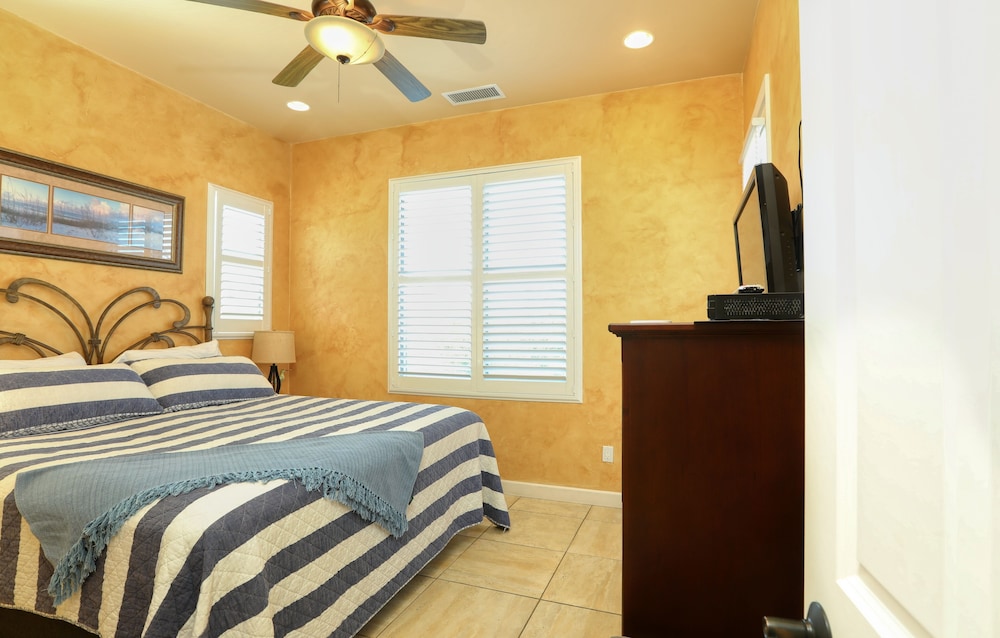 236 Ocean View 2 Bedroom Condo by RedAwning view 2