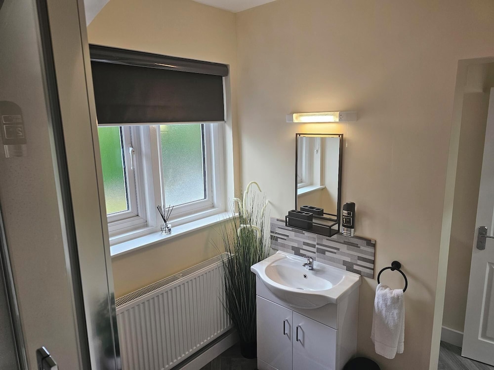 Tudor Lodge Hotel