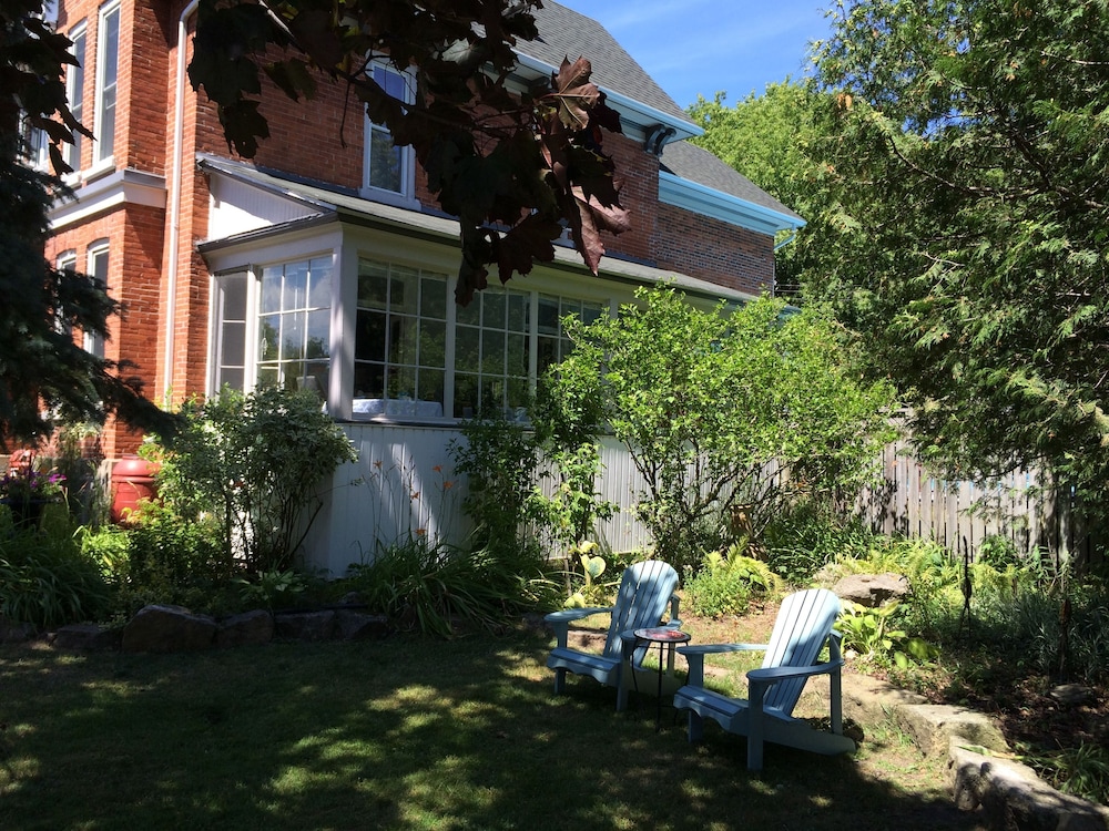 Gananoque Vacations - Seaway Manor - Property Image 23
