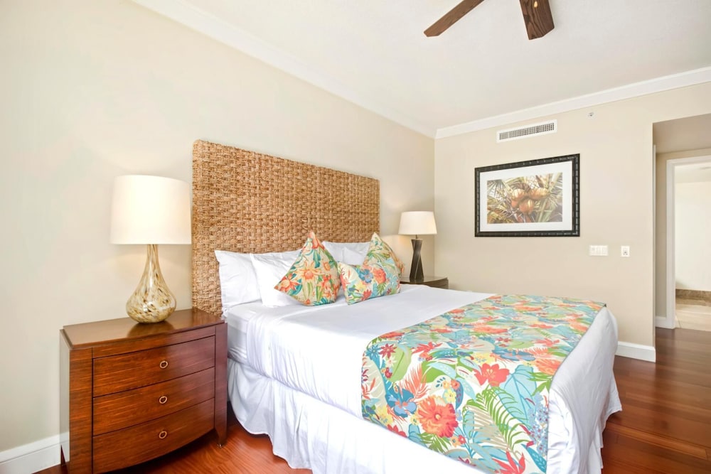 Honua Kai Konea 4 Free Rental Cars KBM Resorts Custom Hardwood Floors 4 Units, 11 Bedrooms Ml-1421