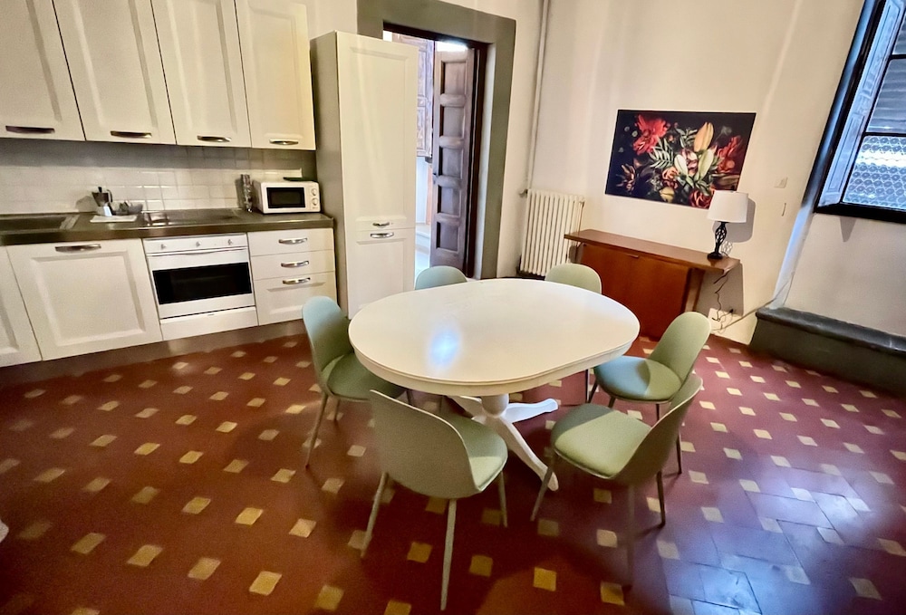 Ghibellina Lopez in Firenze
