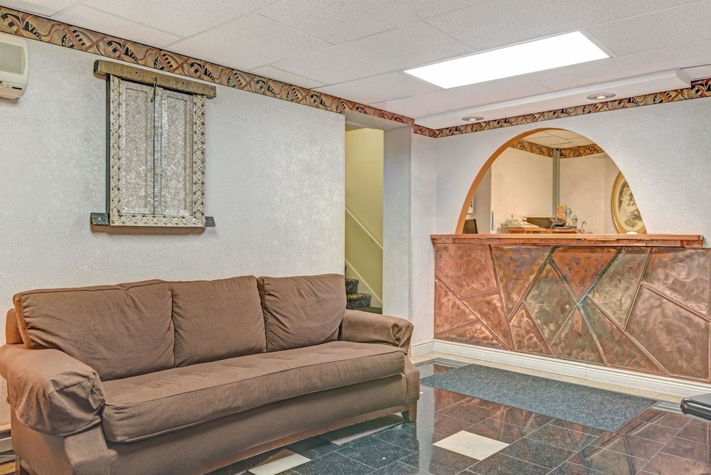 Days Inn by Wyndham Ridgefield - Property Image 19