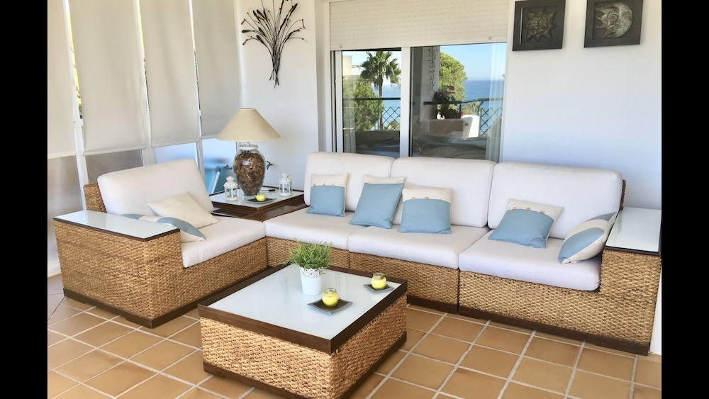 MI CAPRICHO C11 luxury apartment by the Sea