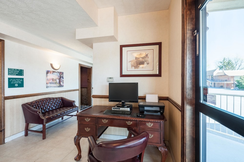 Rodeway Inn & Suites Charles Town
