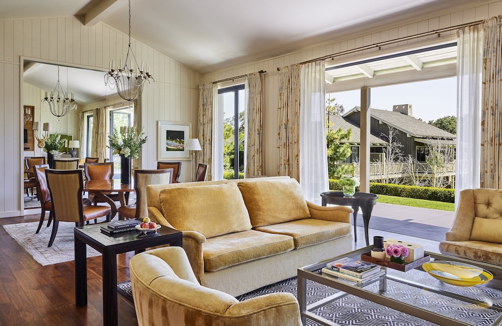 Rosewood Sand Hill 20