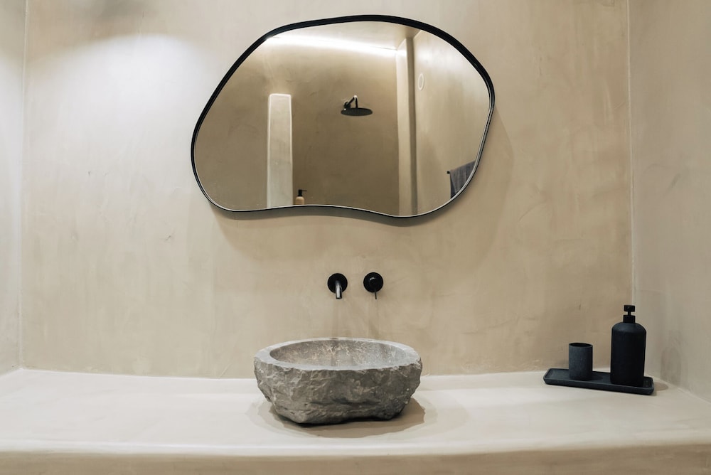 Erthā Suites with private pools