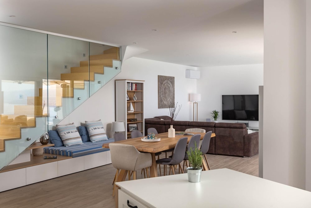 Luxury Villa Dana Indoor Pool and Sauna
