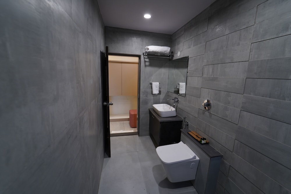 Plumeria Hotel