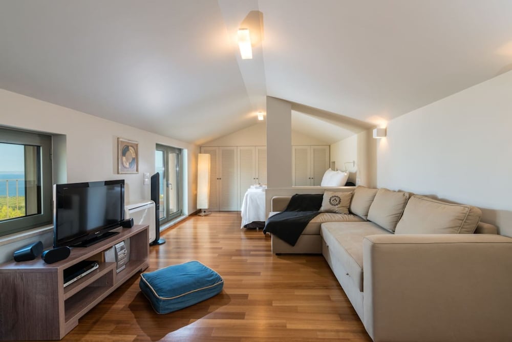 Villa Kalida Stunning Seaview and Relax