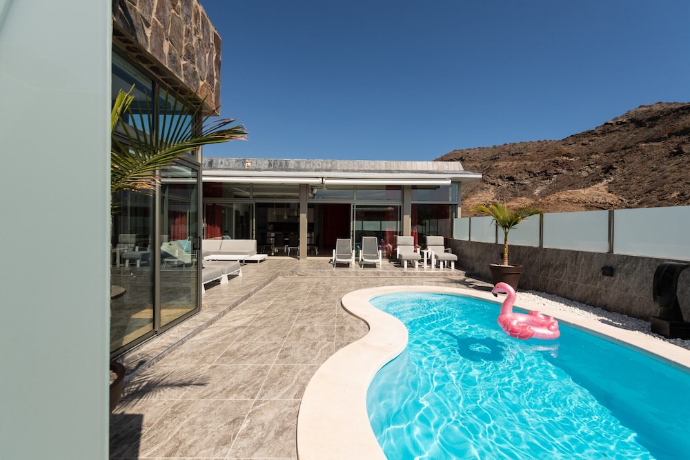 Villa in Anfi Tauro Near Beach & Golf