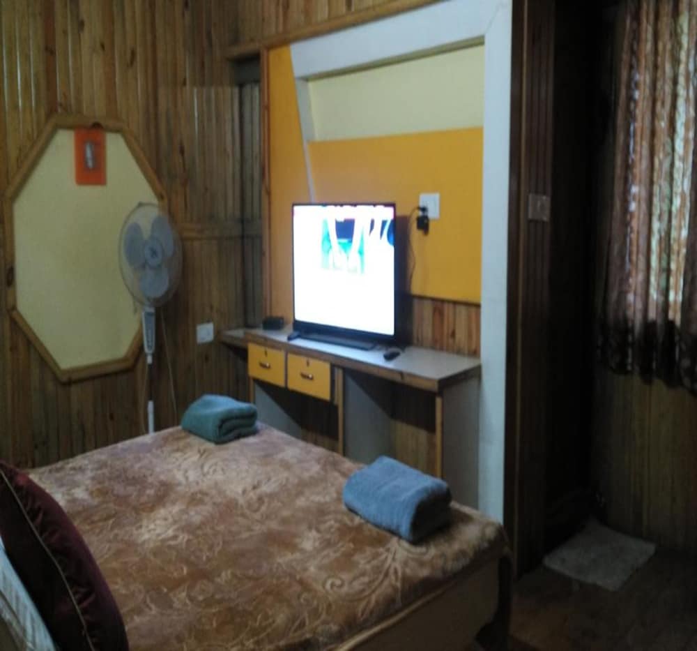 Green woods Resort