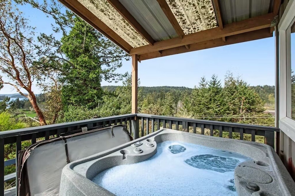 Deer Harbor Cottages