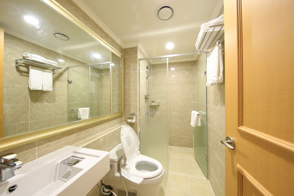 Booyoung Hotel & Resort